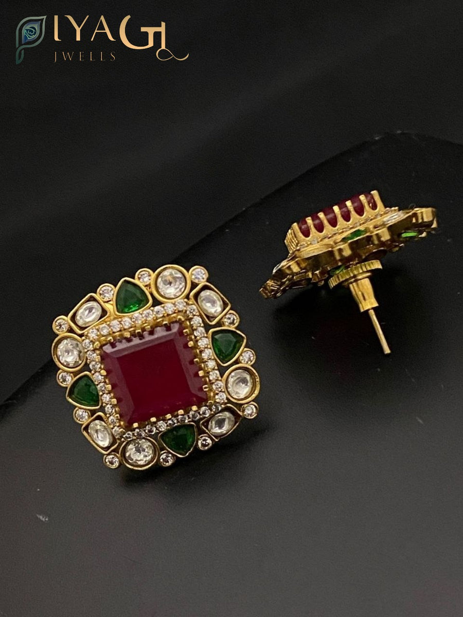 Gold matte finish stone stud earrings for ethnic wear occasions - PiyaGuJwells