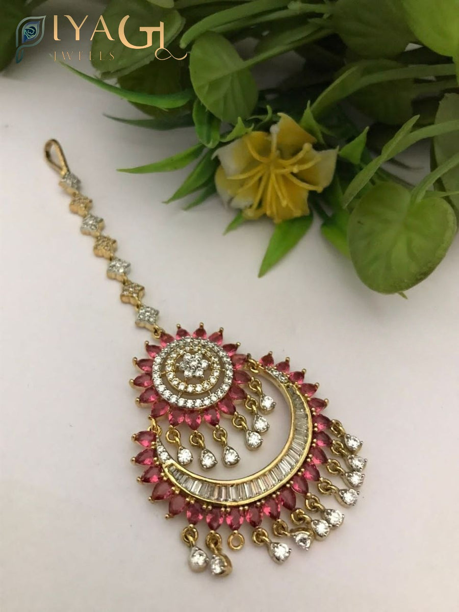 Gold tone floral design maang tikka for festive occasions - PiyaGuJwells