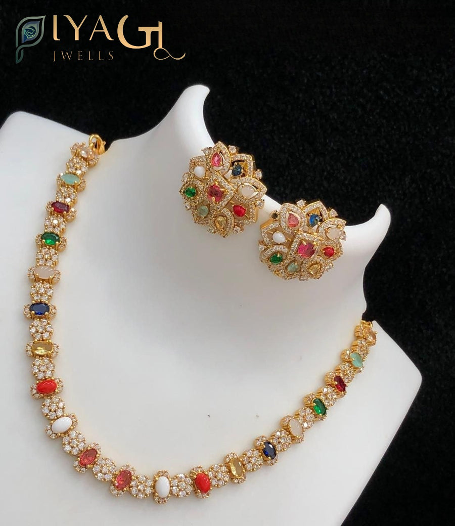 Gold polished stone floral design medium-sized choker necklace for festive events - PiyaGuJwells