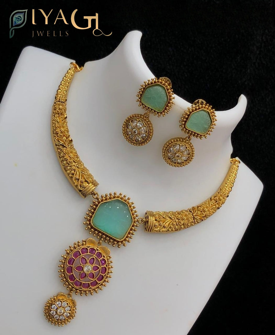 Gold polished floral stone choker necklace for festive wear - PiyaGuJwells
