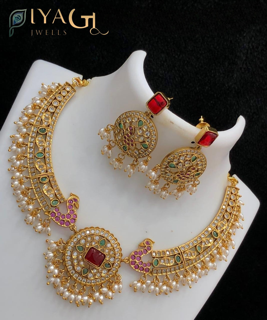 Gold tone stone polished floral design choker necklace set for festive occasions - PiyaGuJwells